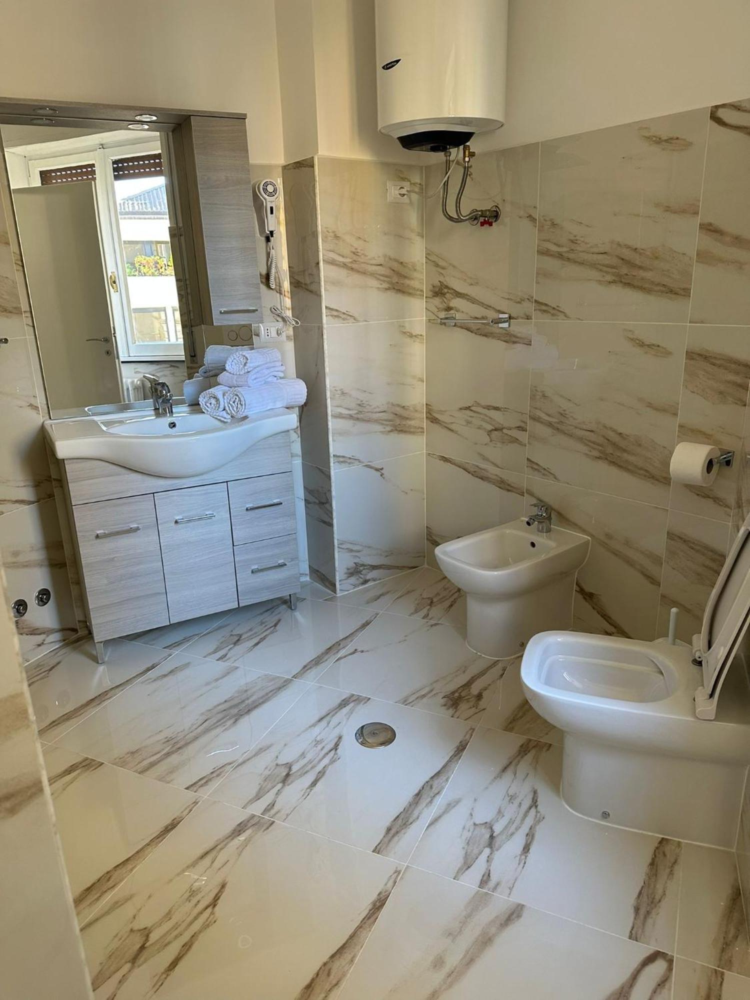 Torino Holidays Home Рим Екстер'єр фото